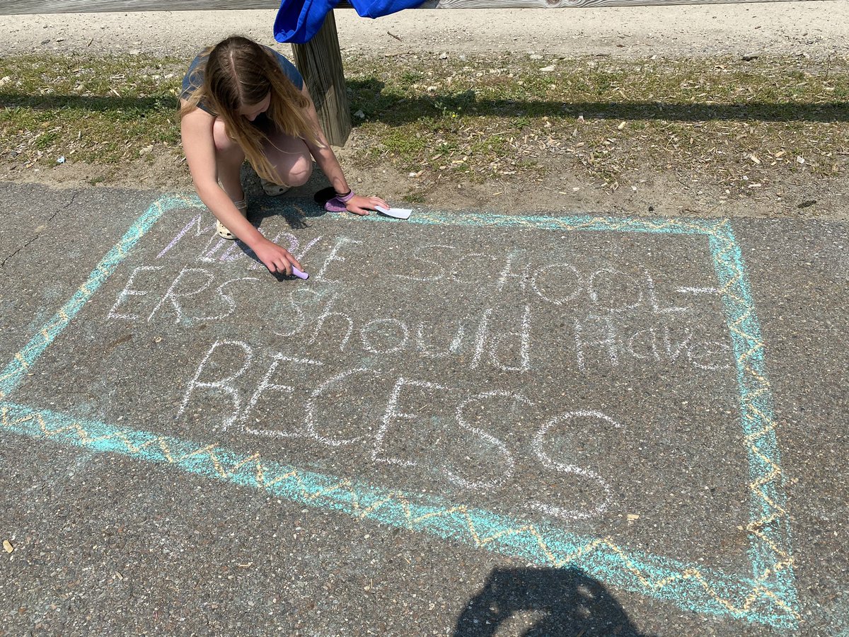 MrsClassGrade5's tweet photo. Debates about these topics were so engaging too! #lpshawks #relevantresearch https://t.co/mwxDriJXjN