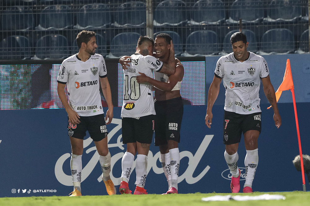 Atletico's tweet photo. Keno tem noite de herói em Assunção: https://t.co/w3rTr34gVa

#VamoGalo #ContinenteAtleticano #CCPxCAM 🏴🏳️ https://t.co/8YF6sS5EnH