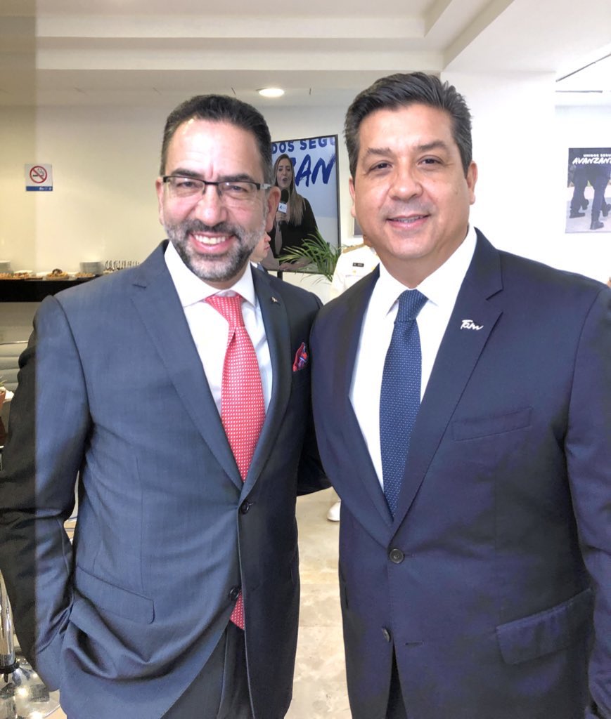 Va mi solidaridad, acompañamiento, afecto y respeto para el Gobernador Constitucional del Estado Libre y Soberano de Tamaulipas <a href="/fgcabezadevaca/">Fco. Cabeza de Vaca</a> frente a este acto cobarde, abusivo, e inconstitucional que han enderezado en su contra. Es un atentado al Federalismo. Es la dictadura.