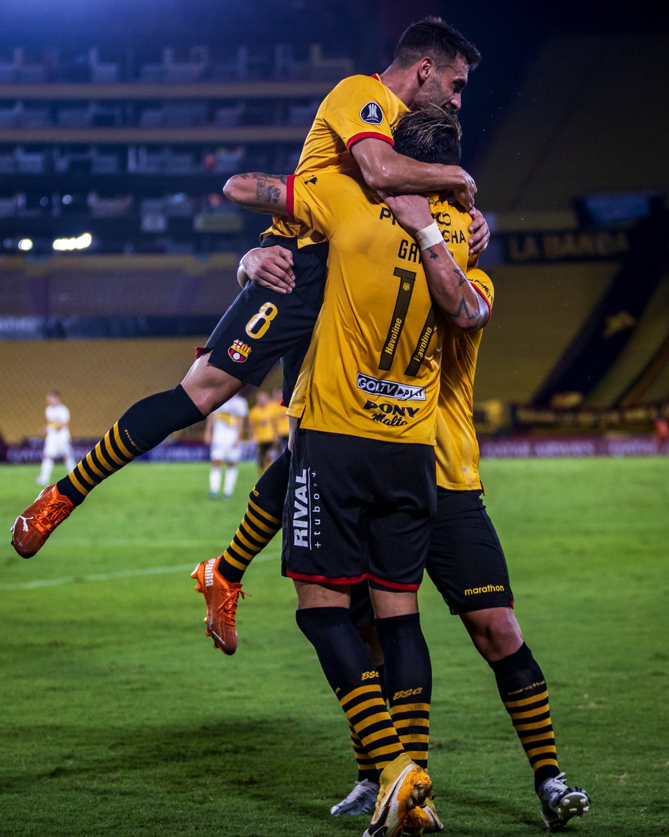 BarcelonaSC's tweet photo. #HoyJuegaElBarce! 🟡⚫️🔴 https://t.co/cplbQVwbL2
