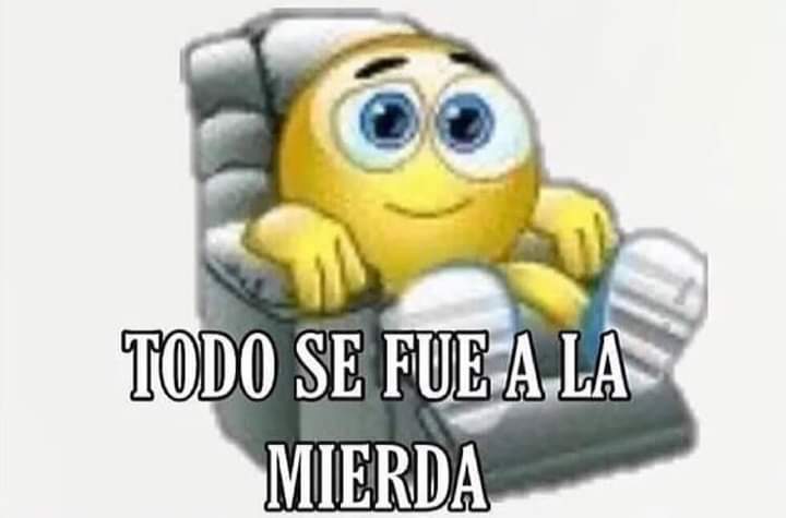 LinYaMo1's tweet photo. Quiero cortarme una tetª 
Estoy llorando https://t.co/1hisANWLLa