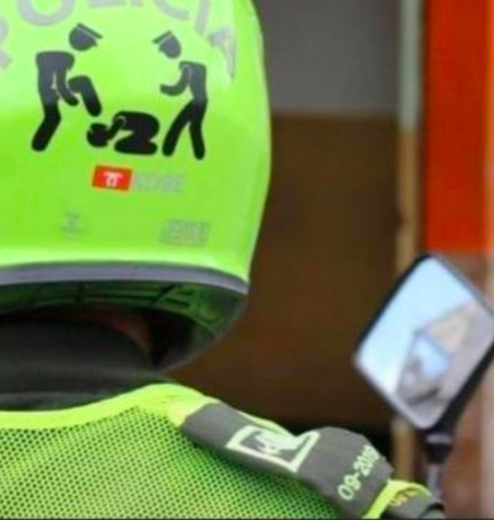 juansebasbeta's tweet photo. @HerbertMeLoz @JulianRoman Se le ve el Numero, se puede identificar o faltan números??? 09-2019 https://t.co/ia0Arwsf4T