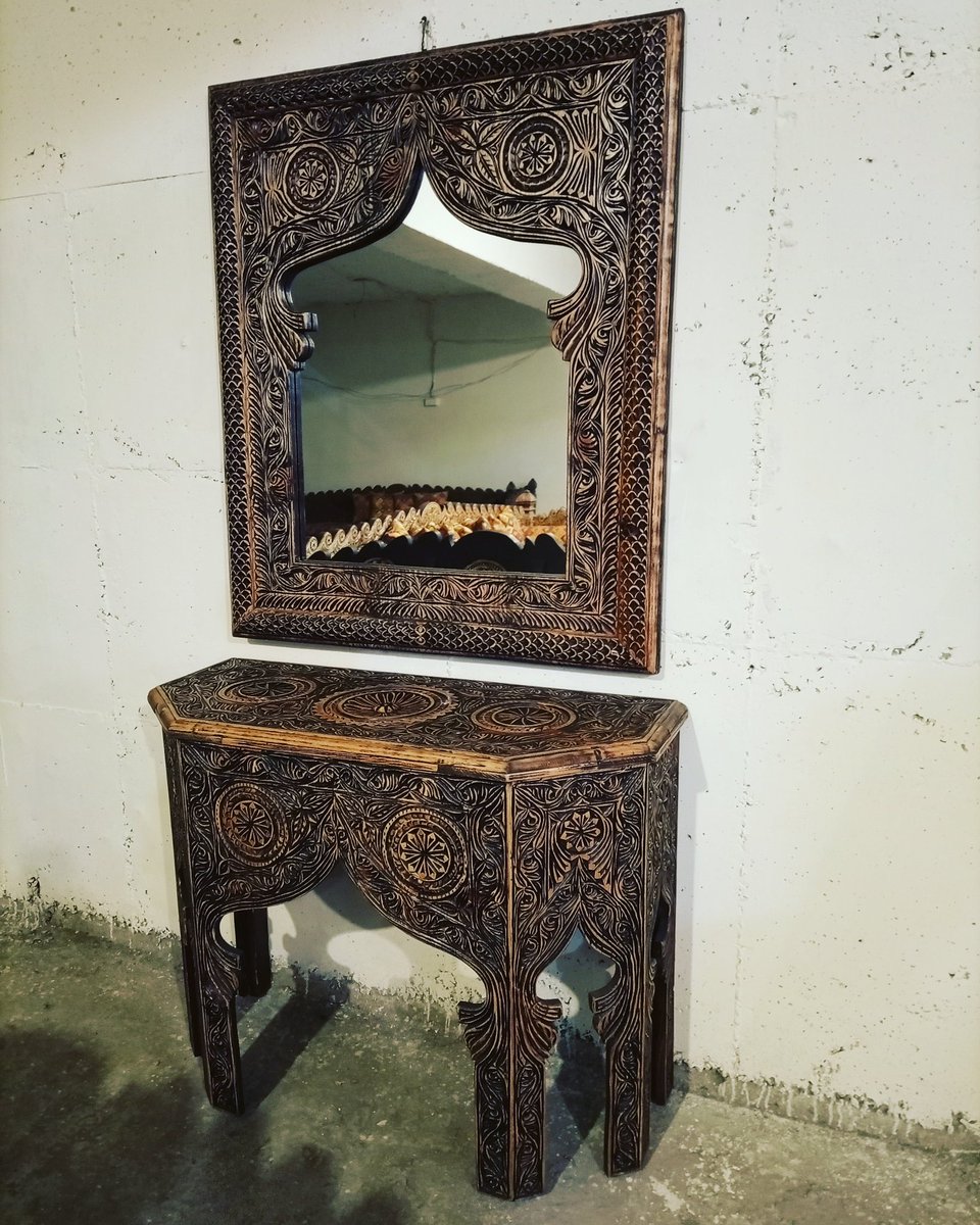 console with mirror