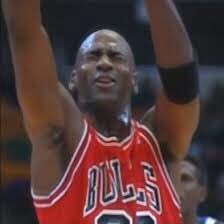 ansaldi36's tweet image. Lebron hitting that three