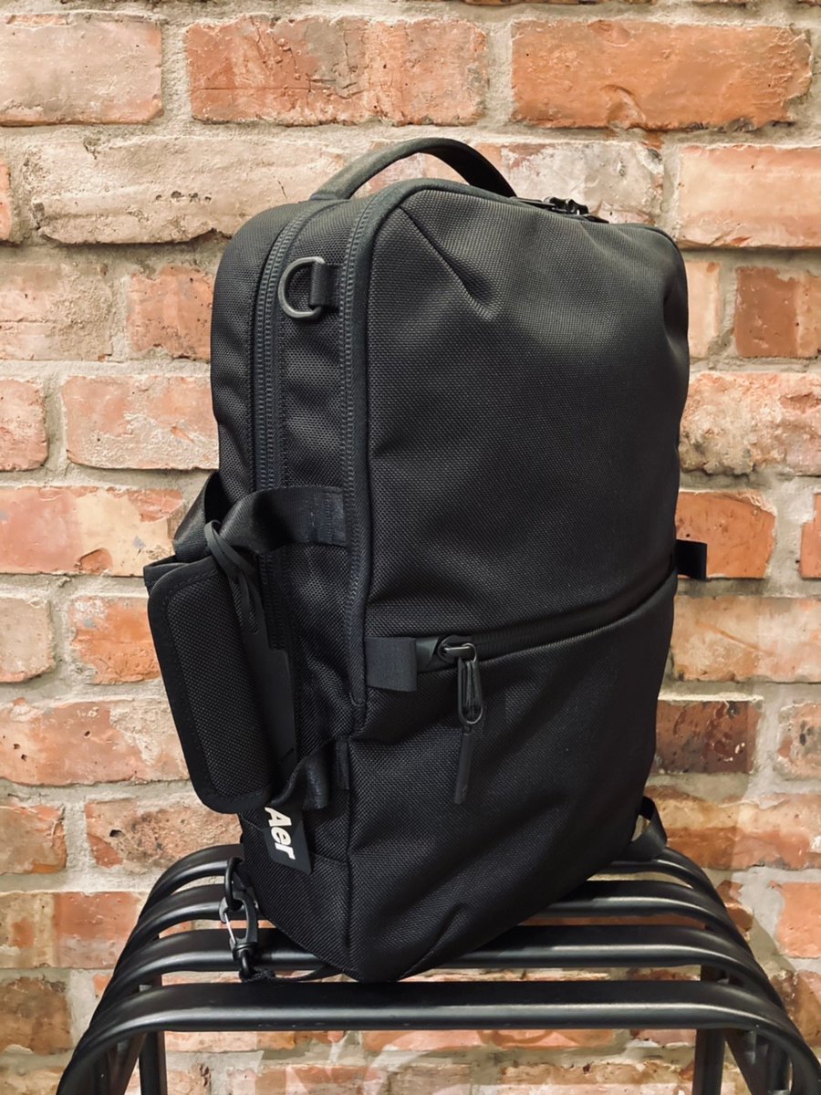 MSPC_LUCUAOSAKA's tweet photo. 【Aer Travel Collection】
Flight Pack 2
No.aer-21010
AERの定番3WAY「Flight Pack 2」
シンプルなデザインで収容力抜群。
普段使いから仕事、出張用まで幅広くお使い頂けます。
https://t.co/UaFKoRBi0H
#aer #flightpack #masterpiece #lucua https://t.co/UTyMOqaVej