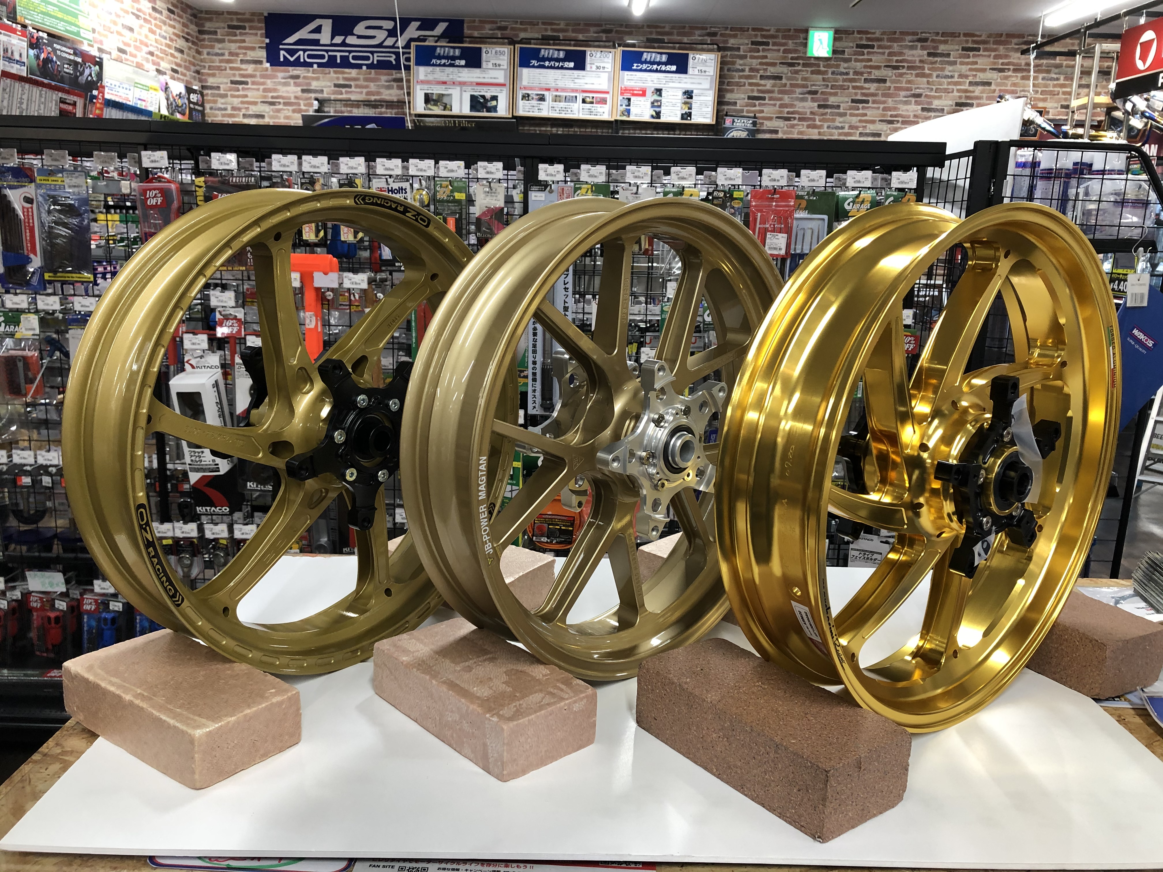 Z900RS 使いこなさ OZ GASS RS-Aアルミ鍛造ホイール 3.50/5.50J Z900RS 使いこなさ OZ GASS RS-Aアルミ鍛造ホイール 3.50/5.50J