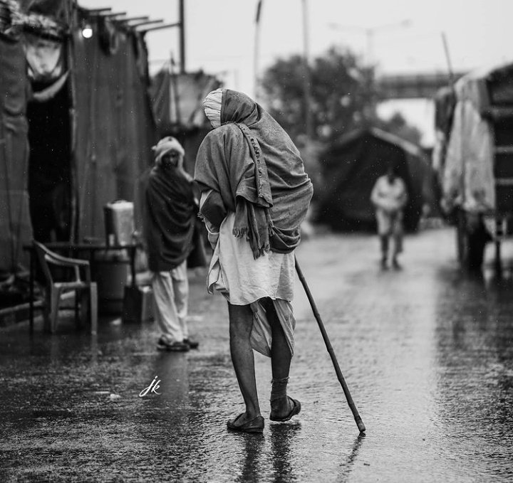 _jasleenkaur__'s tweet photo. Day: 175
The world's largest peaceful protest is still going on. And the ego of the man who's ruling India is still on its high.
#FarmersProtest 
#kisaanmajdoorektazindabad 
#ModiDestroyingFarmers https://t.co/eEjFBPoPsb