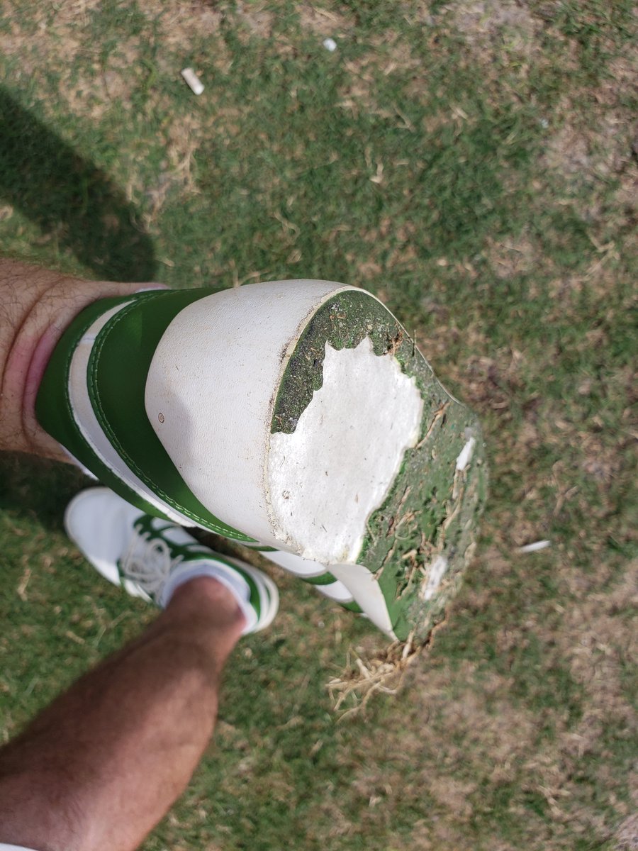 golfinCEO's tweet photo. Only my 5th time wearing these shoes...just drove to the range to work on my cut and only wore these @gobegolf 
They were basically new sat up in my shoe bag with my others. #golfshoes #uhoh #houstonwehaveaproblem https://t.co/mI0x2MJsxC