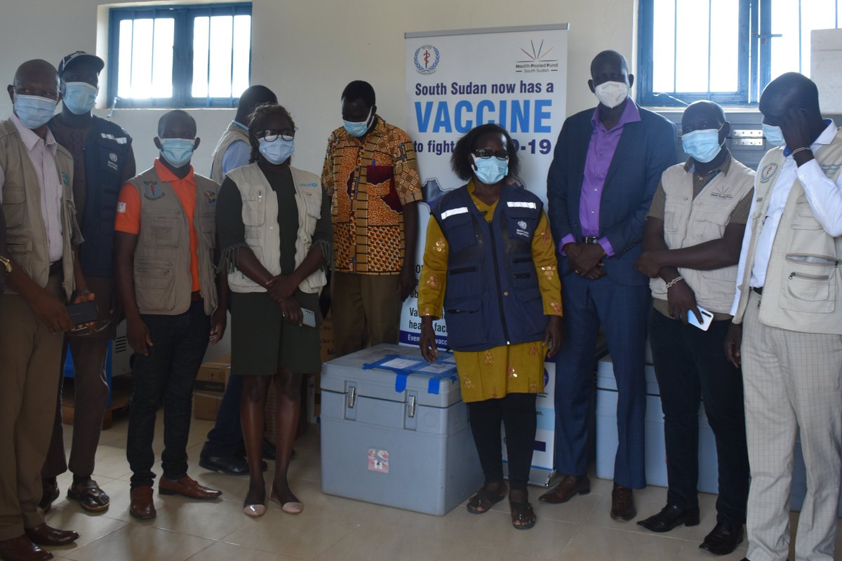 akolyam91fm's tweet photo. NBGs receives 2500 Covid 19 Vaccines on Thursday this week, Health workers followed by elderly people will be prioritized to get the vaccines according to the State Ministry of health. #Aweil #SSSOT #SouthSudan https://t.co/1jtx3MwyT8