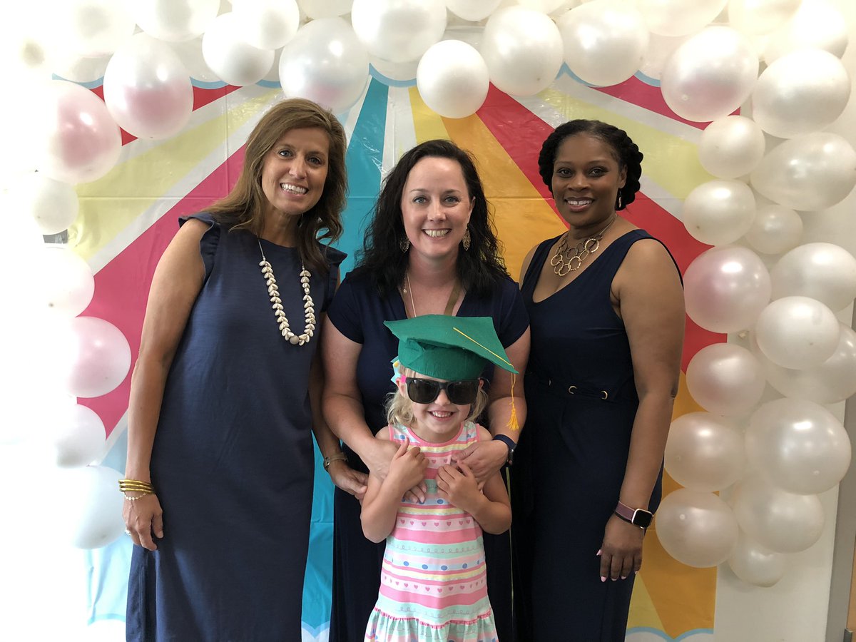KrystiBlocker's tweet photo. Kindergarten sure has some big shoes to fill! Thank you for giving my girl such a positive first experience with school and teaching her so much! She has loved every bit of it! #littlecopperheads #ionlycriedafewtimes @JamieLi69880091 https://t.co/0CwuyPBu9o