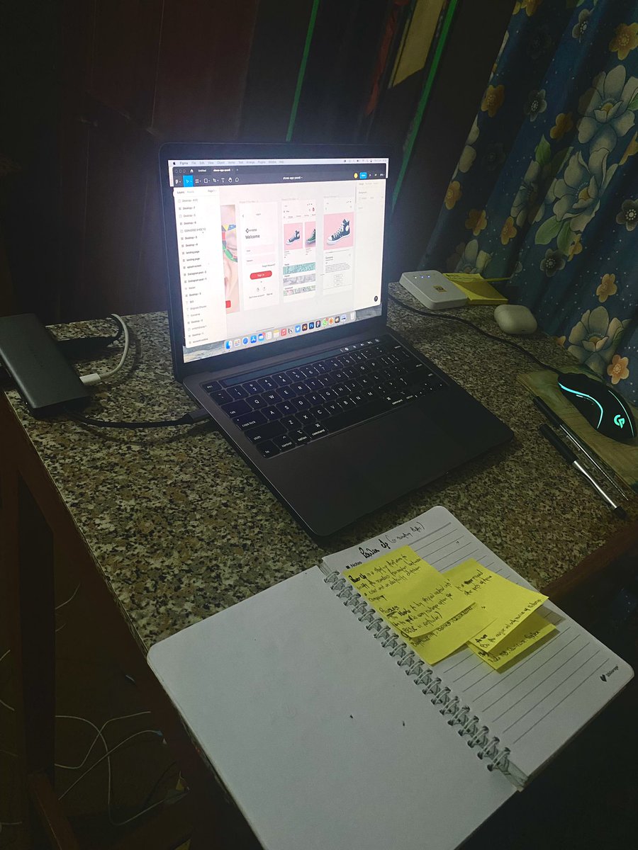 alhaji_mercury's tweet photo. It’s not much, but it’ll do the job …….  @_ifedayoh gave this table to be me 5years ago😂 https://t.co/Sxib4nWfsz