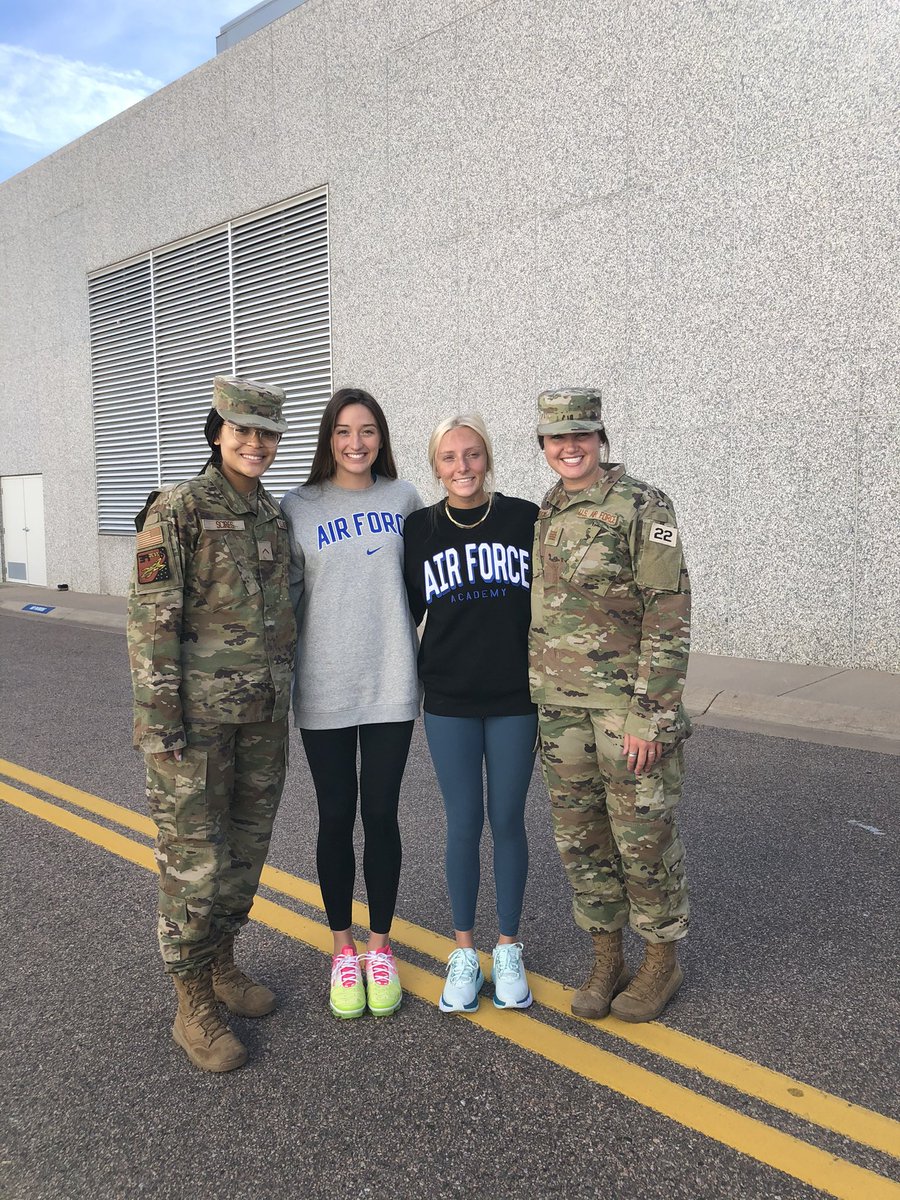RachelGregg17's tweet photo. After an incredible visit I am honored to receive an official offer from the United States Air Force Academy!!🤍💙 @AF_Academy #Falcons #AirForce #USAFA https://t.co/pRsTcWQPhG