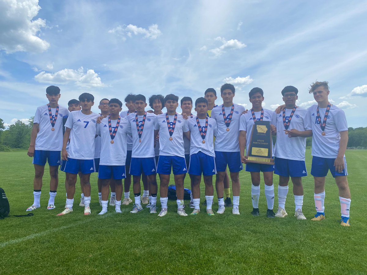 wlboysoccerfans's tweet photo. Keep your heads up @WestLibertyBoy1! Your community is proud of all you have accomplished this season! Each and every one of you played with your hearts! Go Comets⚽️💙@WestLibAthletic @WestLibertyCSD #state #semifinalist #cometsoccer https://t.co/EwPxPNPNpb