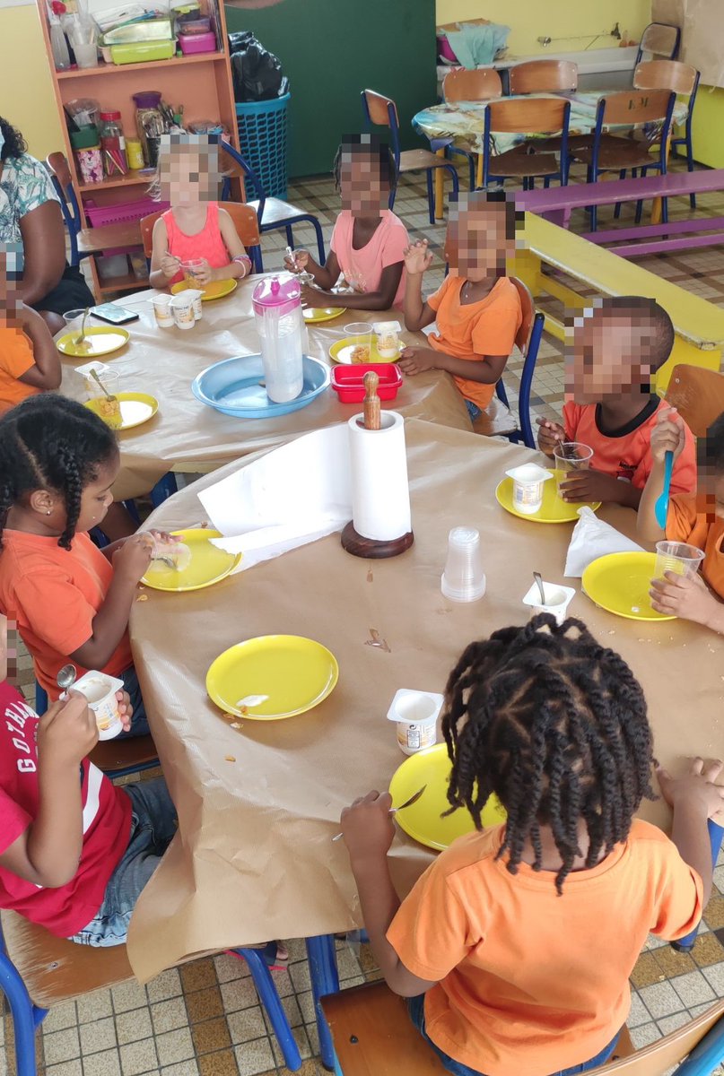 CircoStEsprit's tweet photo. Dans le cadre du dispositif #petitdéjeuner, la maternelle Les Corallines organise la prise régulière de petits déjeuners par les élèves en étroite collaboration avec la municipalité du Vauclin. Des moments de partage, de convivialité et d’apprentissages sur l’hygiène alimentaire https://t.co/FPWP6Z50N2