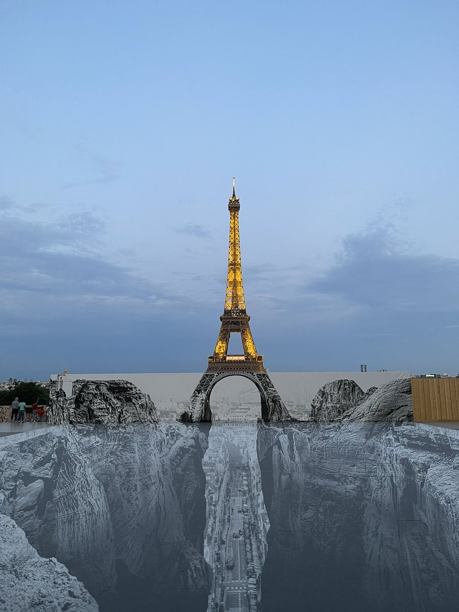 amrith's tweet photo. Love this piece by @JRart ✨ https://t.co/Pi8M4Ywg0Y