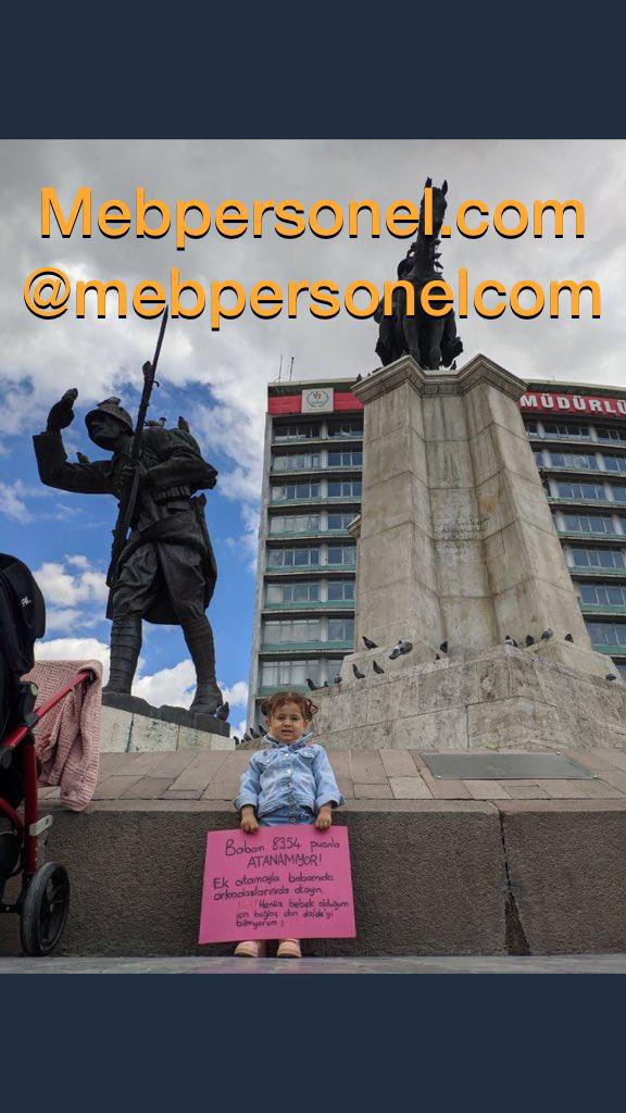 mebpersonel's tweet photo. Çocuklar bile biliyoor, öğretmenler ek 40 bin atama istiyor. @ziyaselcuk @lutfielvan @_aliyalcin_ @TalipGeylan06 @mebpersonelCom 

#Ek40BinUlustaHakArıyor https://t.co/AZgZ1kacEa