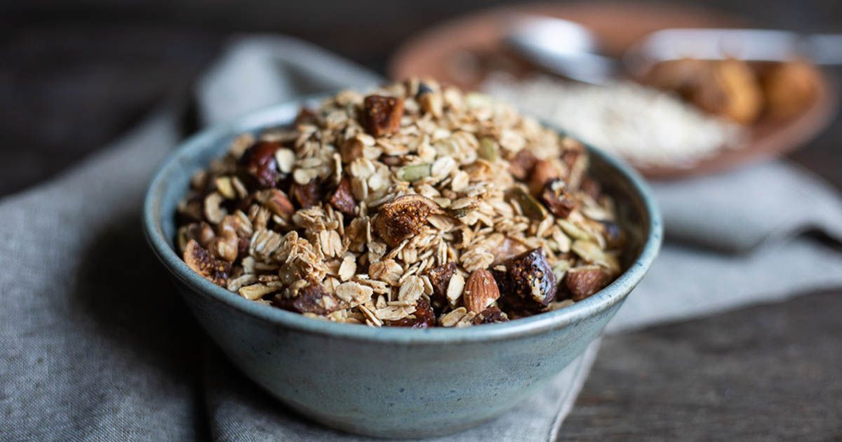 This Dried Fig Granola from <a href="/lucismorsels/">lucismorsels</a> is what's topping our yogurt today! It's loaded with nuts, seeds, and California Dried Golden Figs. Get the recipe right here:  lucismorsels.com/fig-granola/