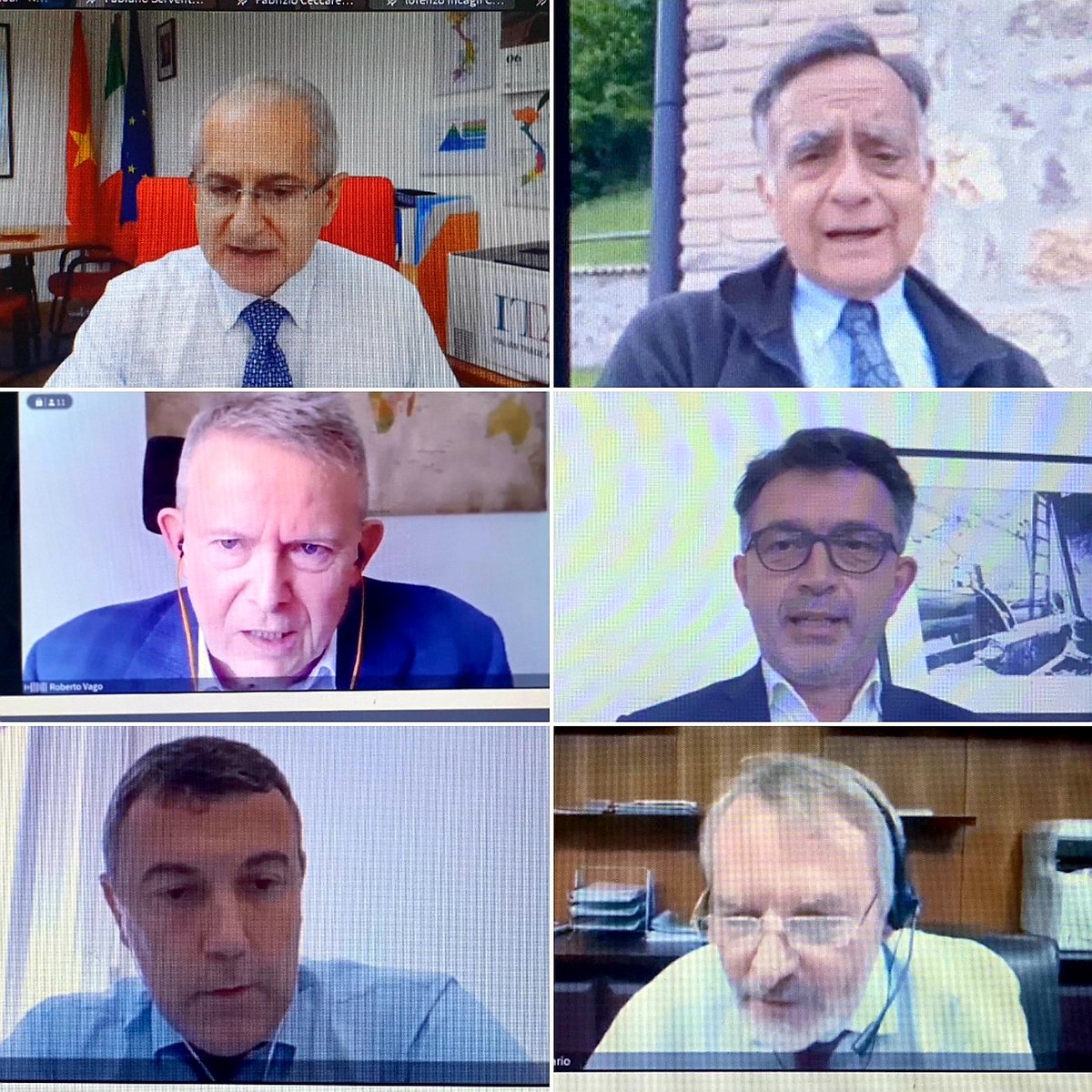 ITAHochiminh's tweet photo. Relatori i rappresentanti di #Acimit #Assomac #ConsorzioPromozioneFilati #Acimall #FederlegnoArredo
ICE e SACE hanno completato il quadro informativo illustrando servizi e strumenti finanziari a sostegno delle aziende italiane.
Conclusioni dell'Ambasciatore #AntonioAlessandro https://t.co/QIOV2GO4T0