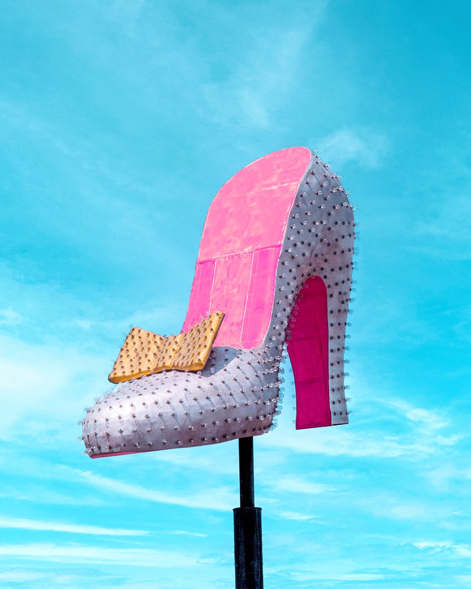 TomWindeknecht's tweet photo. It's not a glass slipper...but it will do. ππ β¨ #silverslipper @NeonMuseum #LasVegas https://t.co/DhqfHcg7xU