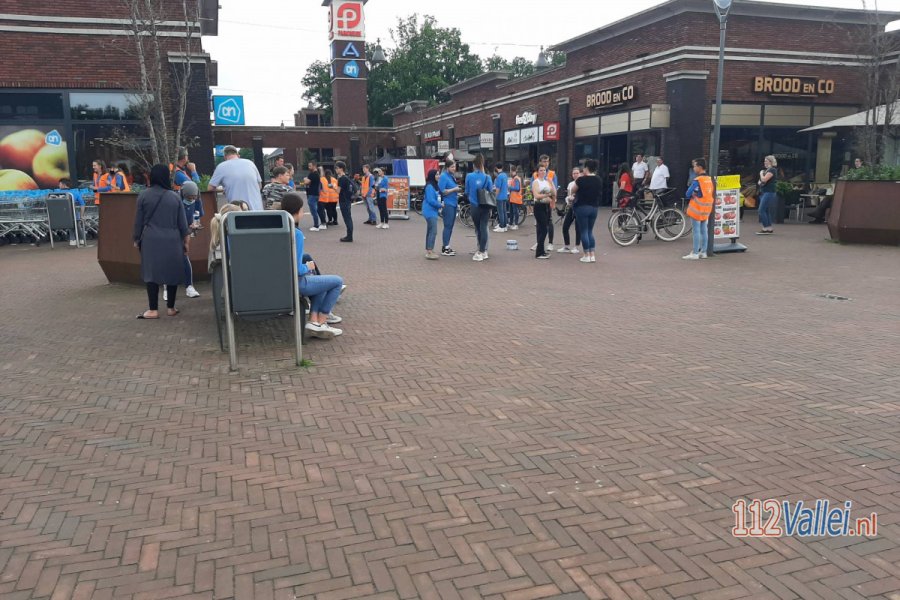 Winkelcentrum Parkweide ontruimd vanwege vreemde lucht. 112Vallei.