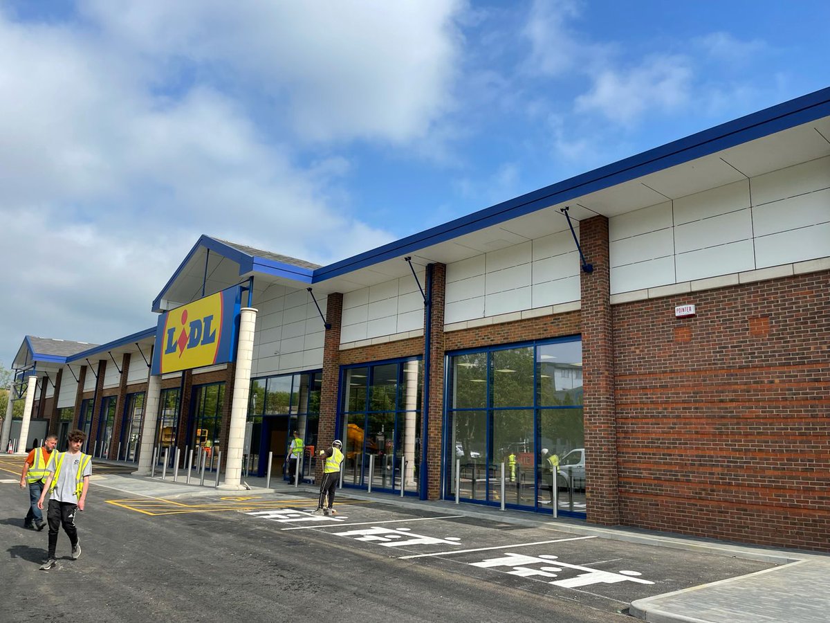 SDS design engineers tweet media