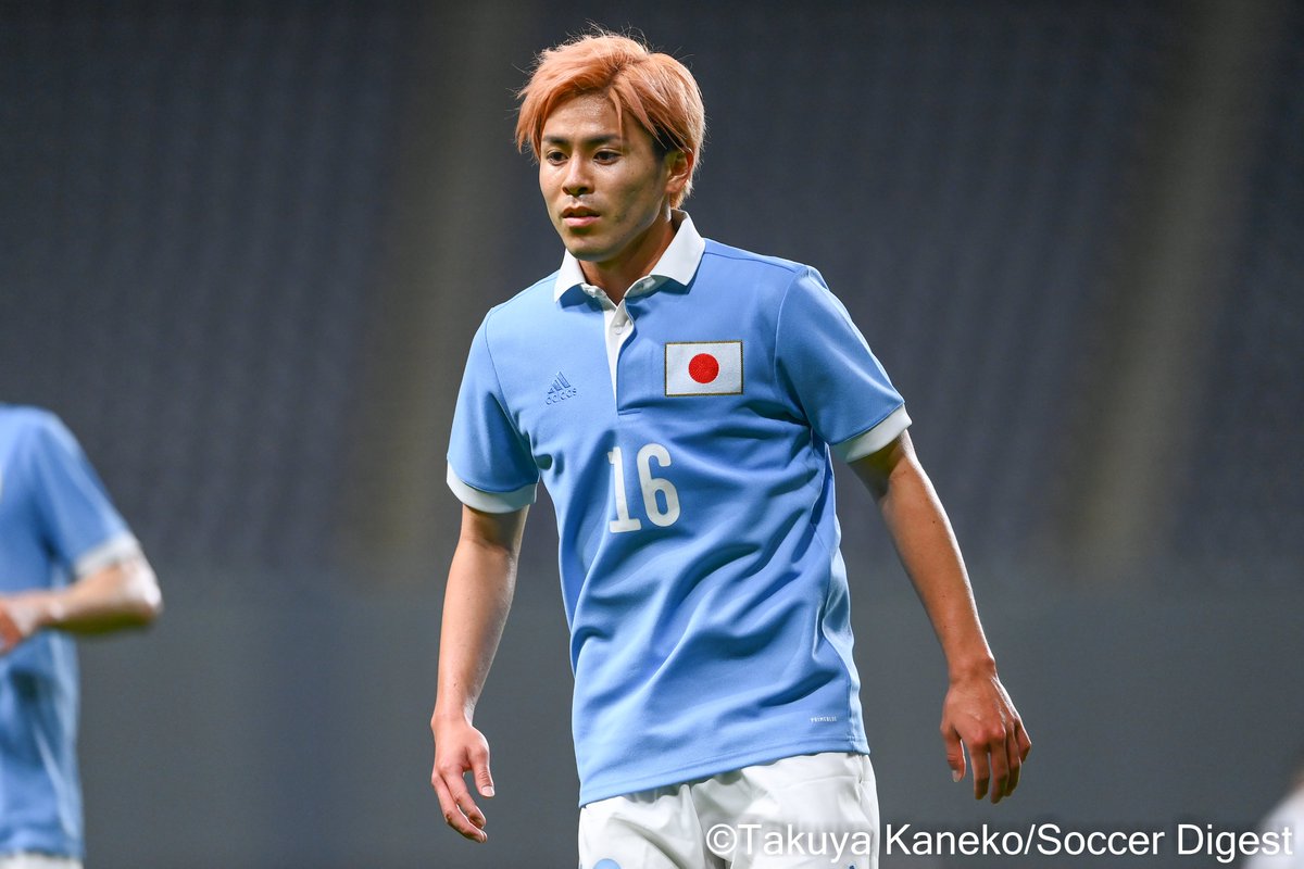 サカダイ 中の人 アシストを記録した小川諒也選手 髪の色がピンク かなり目立っていました 写真部 金子 サカダイ 中の人 アシストを記録した小川諒也選手 髪の色がピンク かなり目立っていました 写真部 金子