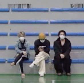hourly vminkook ʚїɞ tweet media