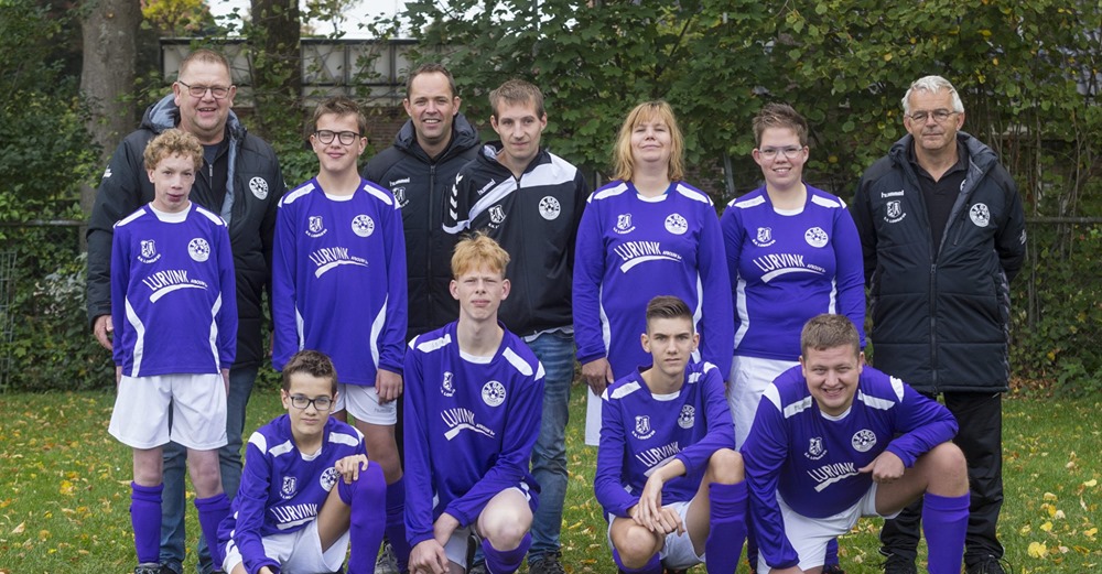 Afgelopen week hebben de jeugdvoorzitters van Longa '30 en Grol de samenwerkingsovereenkomst tussen de G-teams van beide clubs voor het seizoen 2021-2022 ondertekend. We wensen de toppers van de G-teams heel veel voetbalplezier aankomend seizoen!  ⚽😄👍