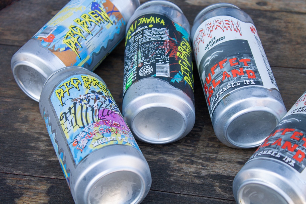 Fresh new drops from Dig Brew Co. including a Blueberry Milkshake IPA!!

Come grab them before we run out!!

#grapetograin #prestwich #ramsbottom #winebar #winemerchants #beer #craftbeer #digbrew