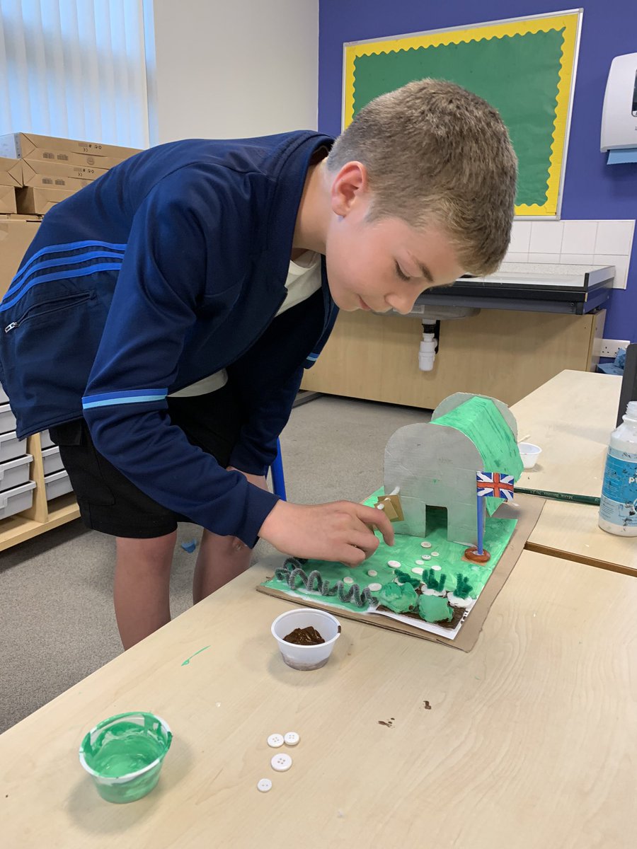 BSGInbhirNis's tweet photo. Chruthaich C6/7 fasgadh Anderson & Morrison airson cuspair an-diugh | P6/7 pupils designed and made Anderson & Morrison shelters today as they learn about #WW2 #theblitz #Gàidhlig #ealan #creativity https://t.co/rBEaOBsjkS