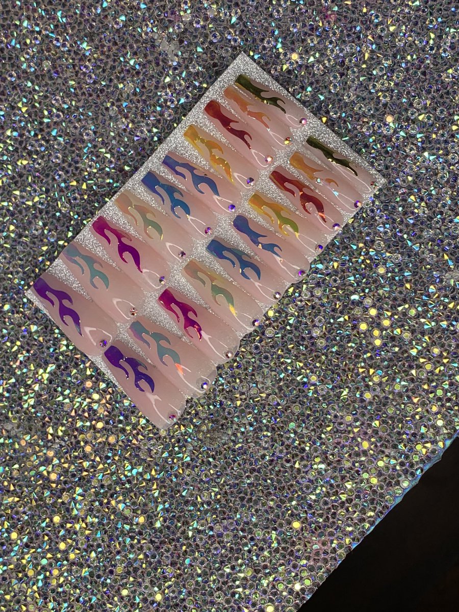 shania615's tweet photo. LUXURY PRESSNGO 💅🏽💞 #NiaNaildit! Fmoi: @nianaildit_ I will be accepting new clients for full sets soon 🥰 go tap in 😘 https://t.co/jRq6lgULYC
