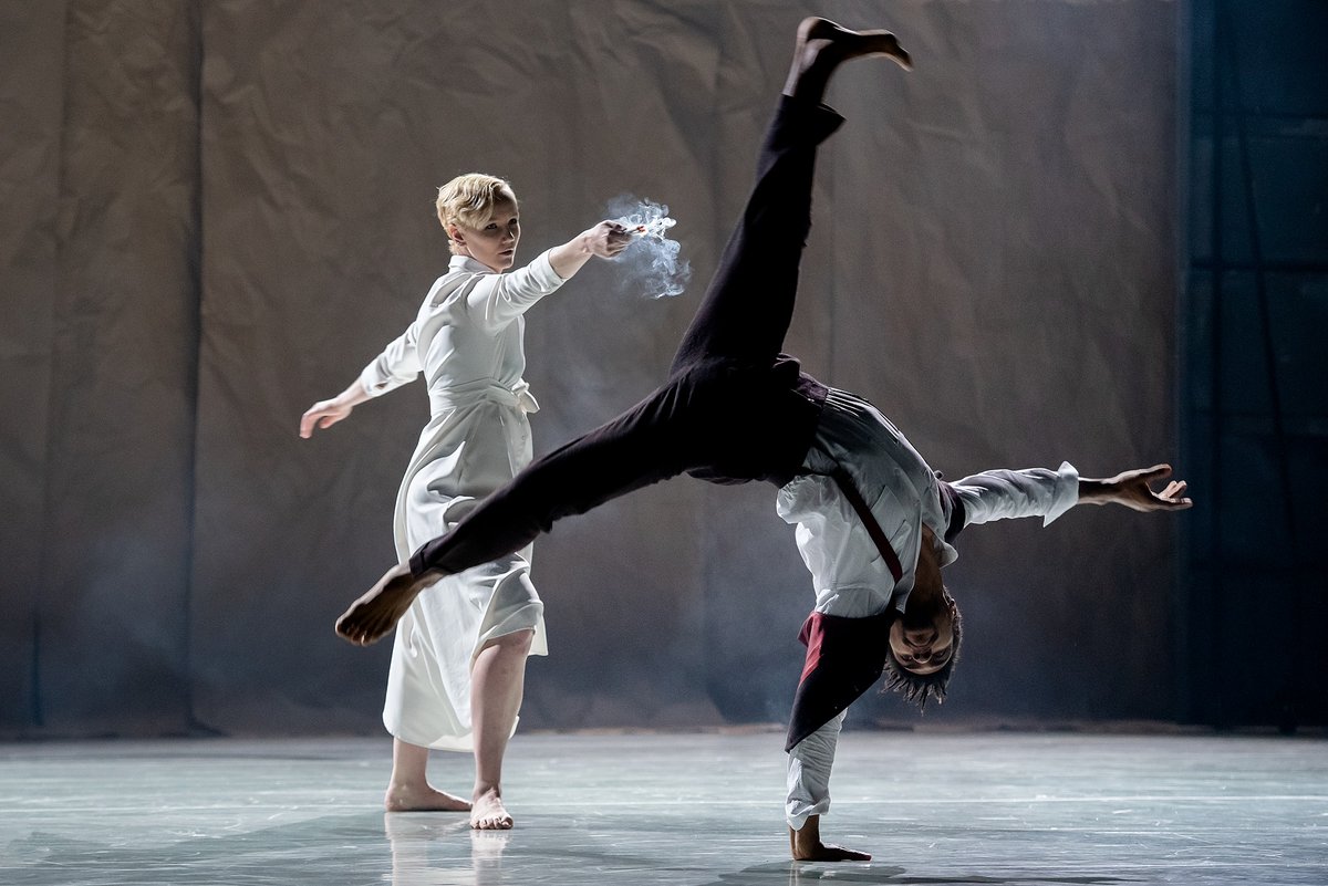 Rambertdance's tweet photo. It feels good to be back. And sounded like audiences agree
#DrawfromWithin playing in London at @Sadler's Wells until Saturday, as part of our UK tour. Tickets still available for your weekend culture fix. https://t.co/JRW6vtMmKw
#BackonStage #Rambert
Images: Camilla Greenwell https://t.co/bbsLZ3yE7L