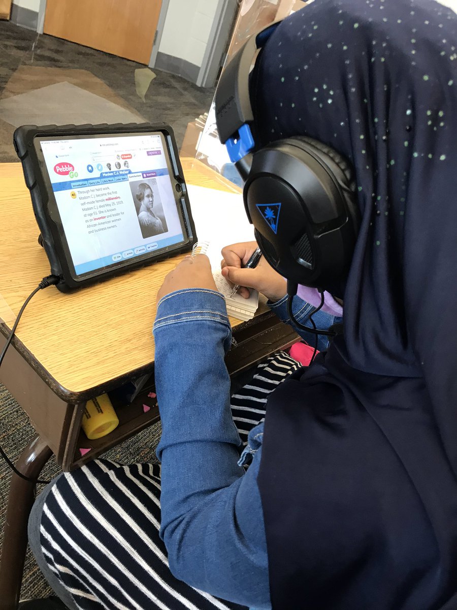 Nicole Davies tweet media