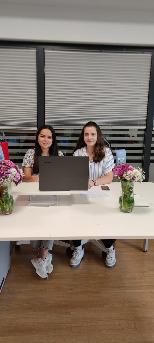 TÜRÇEV Çevrenin genç sözcüleri programı kapsamında “Doğanın rengini bozan renkler” isimli proje ile TÜRKİYE 1.si olarak ülkemizi uluslararası yarışmada temsil edecek olan BK Sakarya Kampüsü öğrencilerimizi tebrik ederiz. <a href="/bahcesehir_k12/">Bahçeşehir Koleji</a> <a href="/ozgeeasln/">Özge ASLAN</a> <a href="/CemaliYahya/">Yahya Cemali</a>