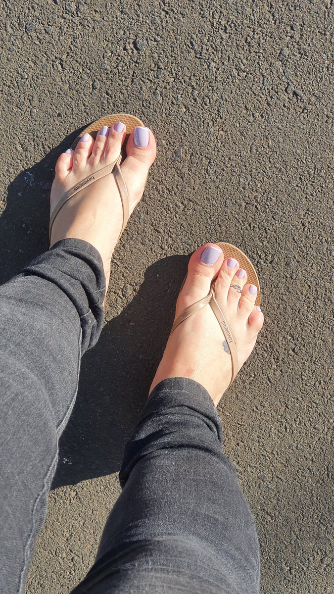 Pretty ass feet