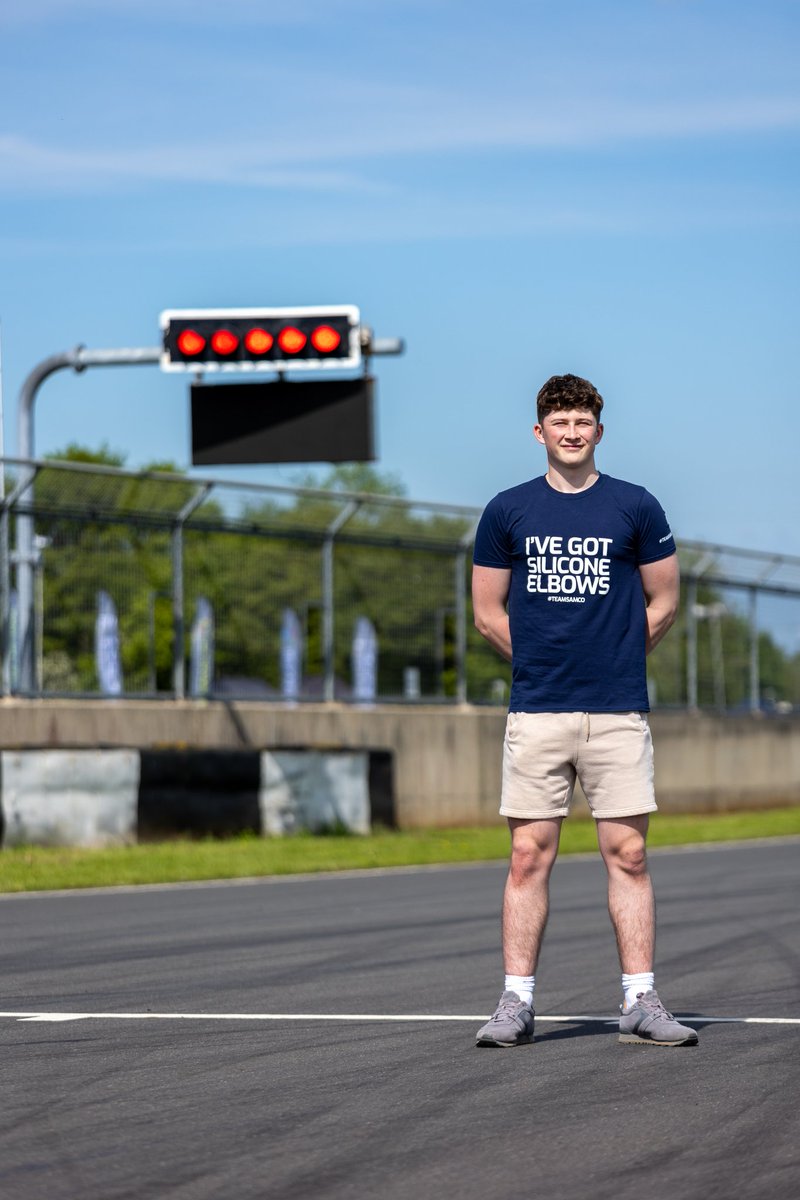 ollyturner's tweet photo. So good to see the sun out
https://t.co/19sfVcPEdg
 @SamcoSport
 @ourmotorsportuk @MtrsportAcademy @VWRacingCup 
@HypeTypeR @SparcoOfficial
#keepingcool https://t.co/kc2Gi4gikd
