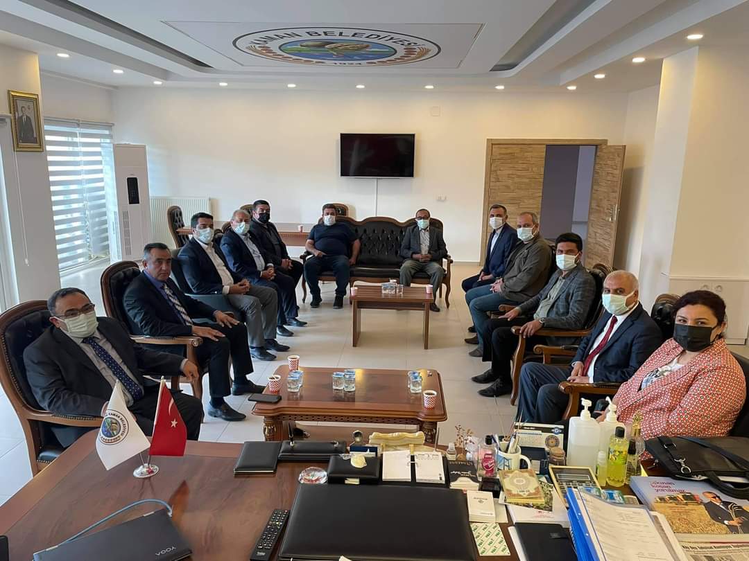 Ak Parti Genel Merkez Yerel Yönetimler Başkan Yardımcımız Sayın @AvDrVeliBoke Kaman İlçe Belediye Başkanlığımızı ziyaret etti. 
Başkanımızla;
İlçe belediye ve teşkilat çalışmaları hakkında değerlendirmelerde bulunduk.
<a href="/Akparti/">AK Parti</a> <a href="/mehmetozhaseki/">Mehmet Özhaseki</a>