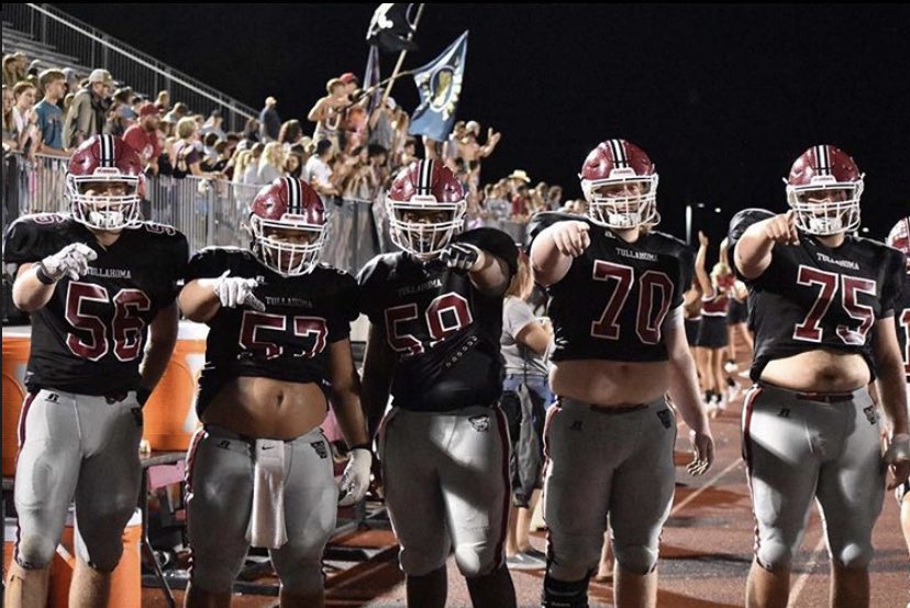 caleb_olive's tweet photo. @LoganCrouch19 &amp; @jadentaylor39 are headed to Lebanon to camp with @TNTechFootball today!!

6’6 315 LT that is the strongest dude on our team!! Finished 5th in the state in shot put!!

6’2 270 center that is the most consistent player on our team!!

@CoachBertBrowne https://t.co/EmDYTGD9Cs