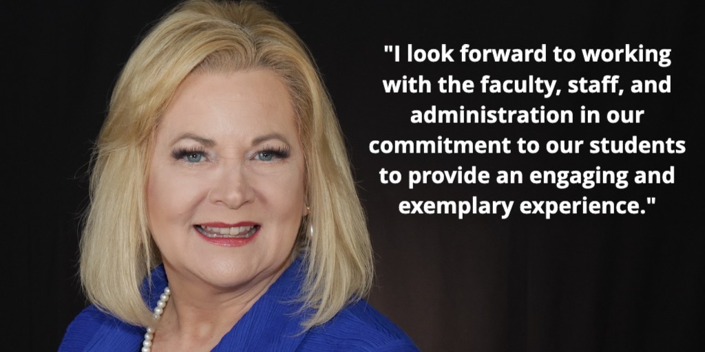 GCCISD's tweet photo. Welcome, Dr. Ellen Akers, to Goose Creek CISD as the Director of Secondary Curriculum and Instruction. Read Dr. Akers bio at https://t.co/4vQ3XO9TgL #gcGIANTS https://t.co/zoFFKa2KLB