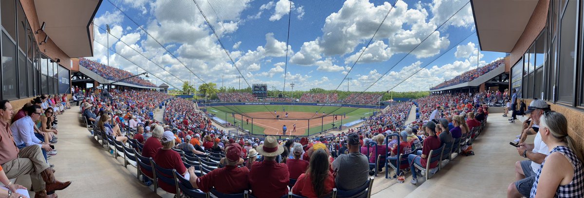 notarabledays's tweet photo. If you build it, they will come. #WCWS https://t.co/LTWKwoTuCo