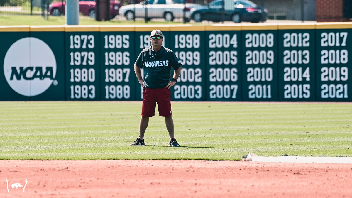 RazorbackBSB's tweet photo. This photo speaks for itself. https://t.co/sRNhtLtSSP