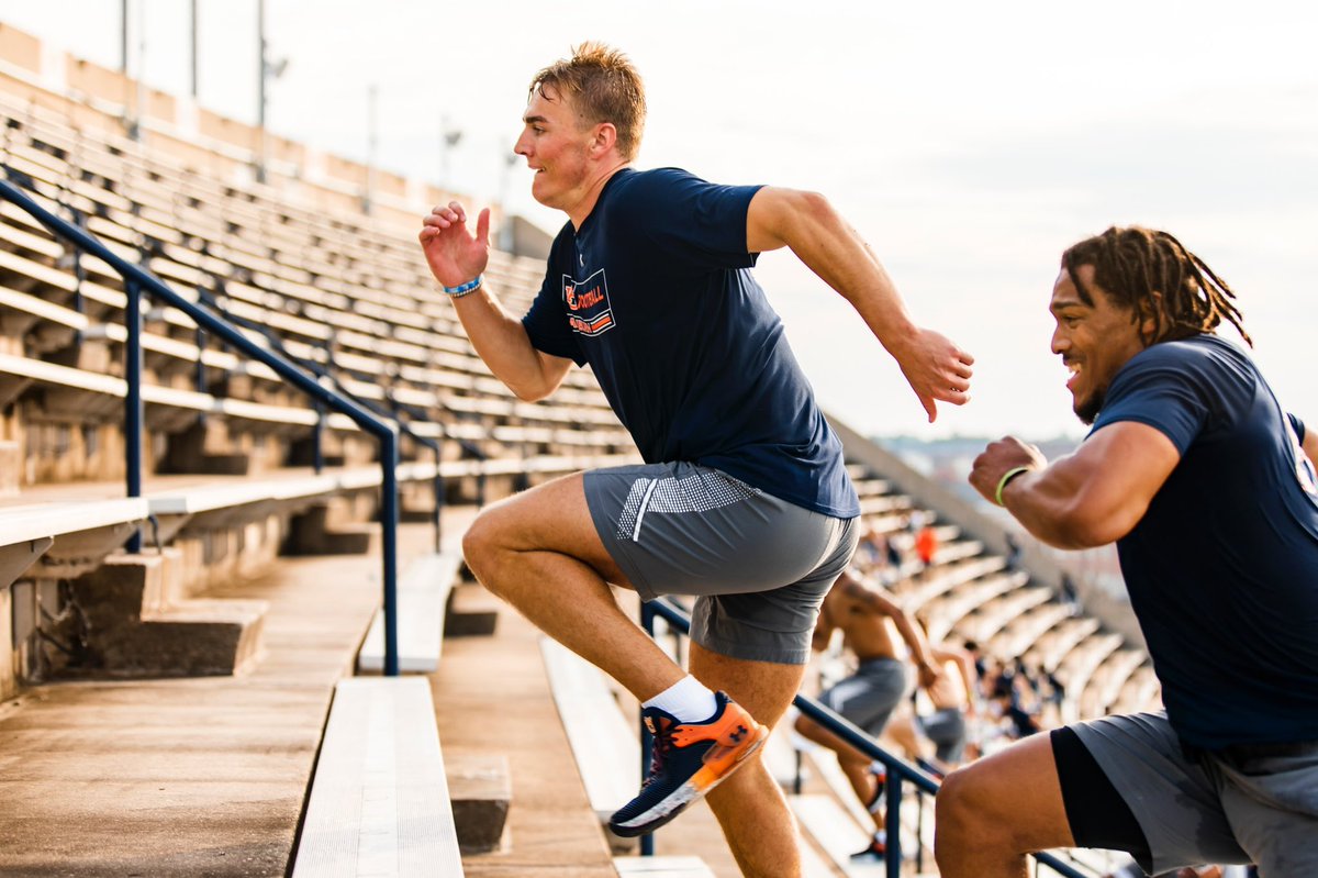 AuburnFootball's tweet photo. Rise and grind. ☀️

#WarEagle https://t.co/EGgCnHb6KL