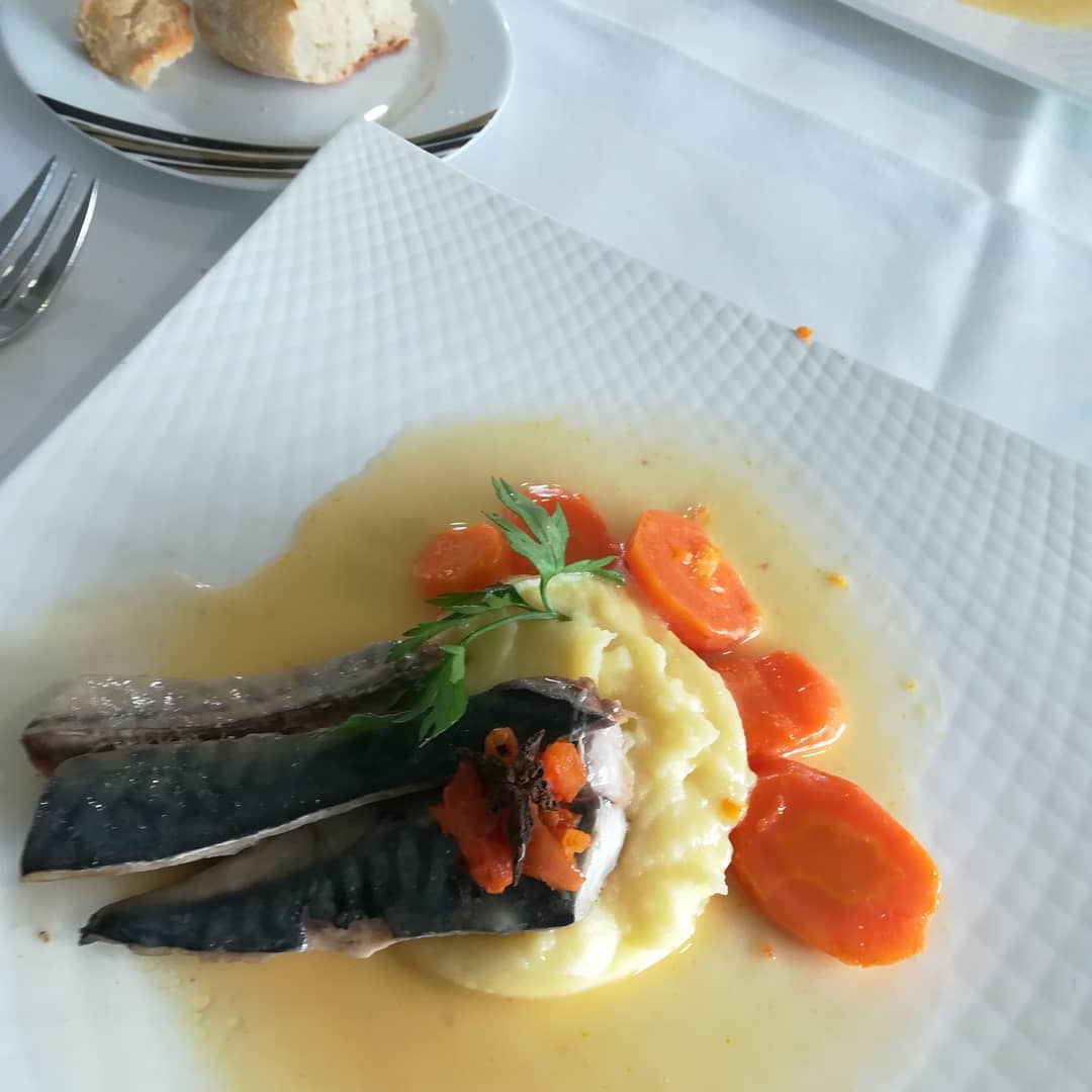 cmallet49's tweet photo. Merci aux #apprentis @CCI49 #CentrePierreCointreau pour cette pause déjeuner très agréable et le plaisir de retrouver d'anciennes collègues ! https://t.co/jisYpM8xZh