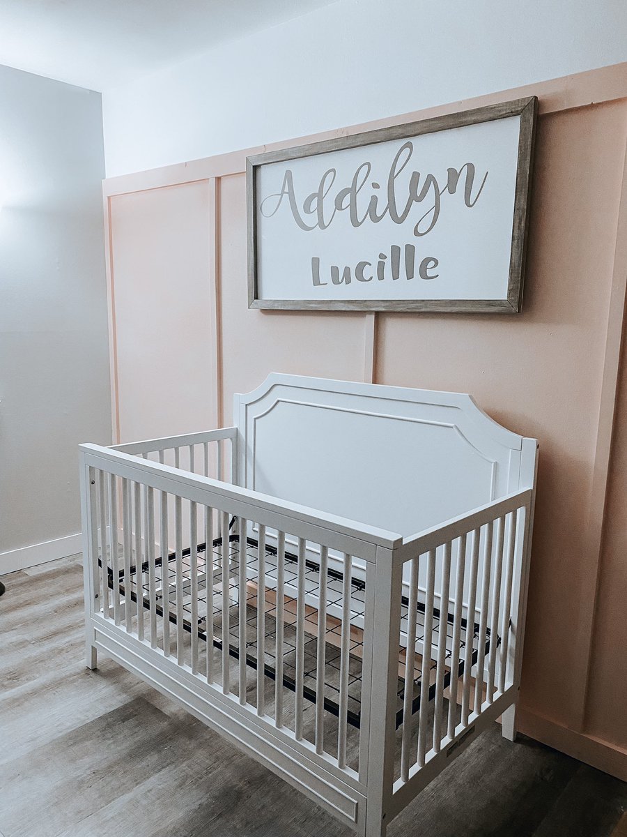 We have officially picked a name and have started on our nursery, so of course we had to get our crib from Target ☺️ 18 more weeks!
