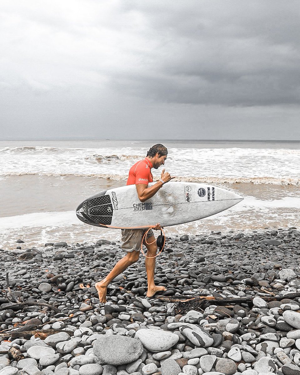 quekasurfer's tweet photo. #1Dios Bryan Pérez, avanza en el área de repechajes. Esta tarde tendrá actividad de nuevo en la quinta ronda.
@surfinglatino
@dukesurfs
@PuroSurfSV
@surfcity
@DeDeporte_ES https://t.co/ipixk9uaTI