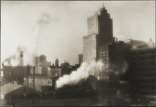 A smokey image of #TheGrantBuilding, once the tallest skyscraper in Pittsburgh.
 
Tour this modernized historic building today! DM or call us at 412-281-9000
#grantbuilding #pittsburgh #commercialrealestate #pgh #skyscraper #20thcentury #pghhistory #architecture #historiclandmark