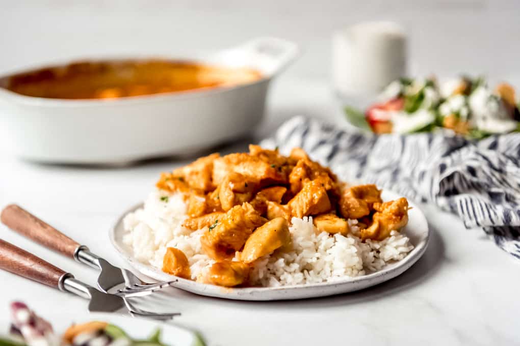 TaraNoland's tweet photo. Russian Chicken has tender chunks of chicken baked in an easy and delicious tangy sauce for a simple and satisfying weeknight meal that the whole family will love. #russianchicken #chicken #casserole #chickencasserole #catalinadressing #russiandressing https://t.co/74ocME8ctu https://t.co/CVDM2JxAop