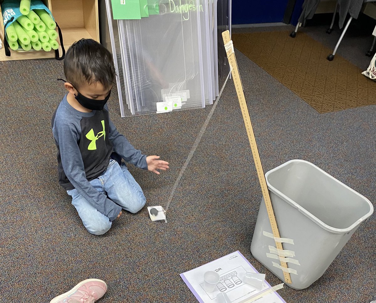 BartonBees's tweet photo. In our kinder collaboration class they are learning about force with wrecking balls! #esteamd https://t.co/Uipc6vqZ2X