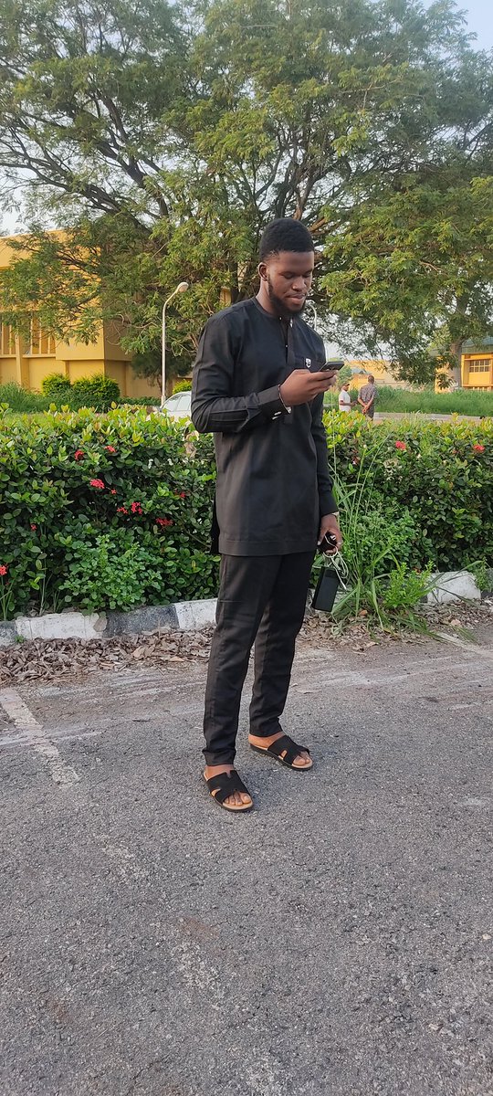 _unclekay_'s tweet photo. I came 
I saw
They showed me pepper
Now I’m leaving 🥺🥺😩😩
Mummy daddy, I made it....
#finaldefensedone https://t.co/syKXkvkvpM