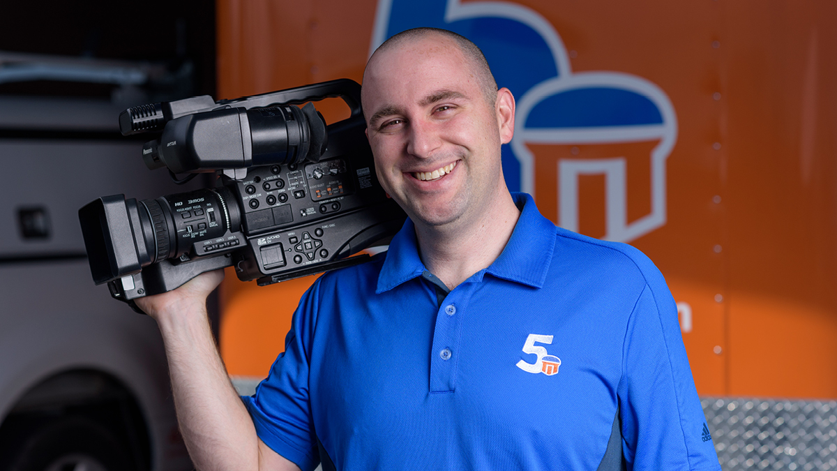 Conway Corp Tv Guide Conway Corporation Cable Tv guide in a 12 hour grid with live comments